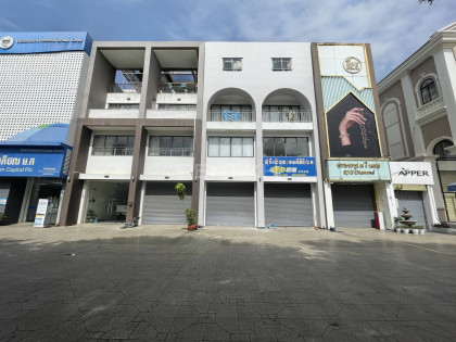 Shop house for rent at Borey Phnom Penh Park Villa in Phnom Penh Capital