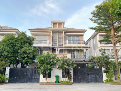 Twin Villa for rent at Borey Peng Hout Jumeirah Villa in Phnom Penh Capital