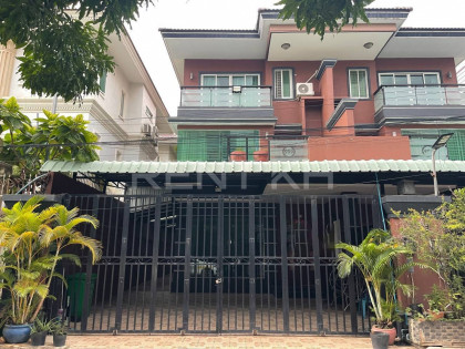 Twin Villa for Rent in Borey 999, Sangkat Teuk Thla Villa in Phnom Penh Capital