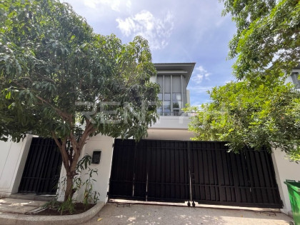 Single Villa for Rent at Borey Chip Mong Park Land 598 Villa in Phnom Penh Capital