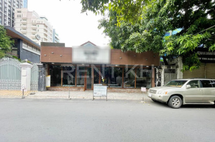 Shop for Rent at Sangkat BKK1 Villa in Phnom Penh Capital