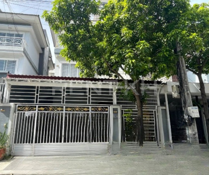 Twin villa for rent in Borey Piphup Thmey Villa in Phnom Penh Capital