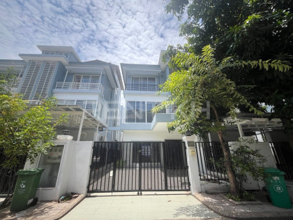 Twin Villa for at Borey Peng Huoth The Star Emerald 1 Villa in Phnom Penh Capital