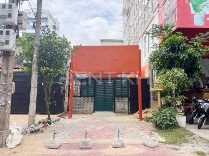Shophouse for Rent near Toul Tumpung Market (Russian Market) Flat in Phnom Penh Capital