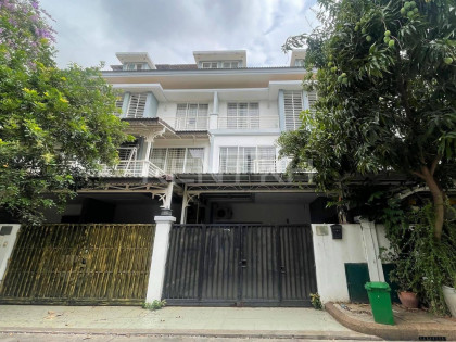 Link house LB for rent at borey  peng hour beung snor Villa in Phnom Penh Capital