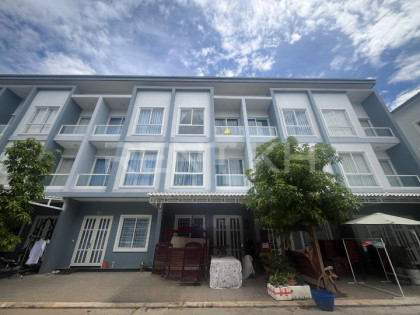 Link House for Rent at Borey Varina Sen Sok Villa in Phnom Penh Capital