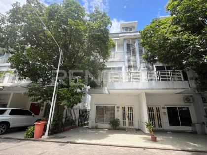 Link House for Rent at Borey Peng Huoth The Star Quarteria Villa in Phnom Penh Capital