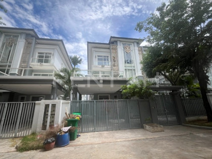 Single Villa for Rent at Borey Varina Sensok Villa in Phnom Penh Capital