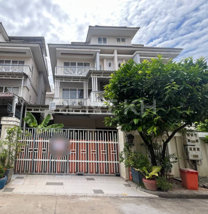 Twin villa for rent near Borey Phnom Penh Thmey  Teuk Thla. Villa in Phnom Penh Capital