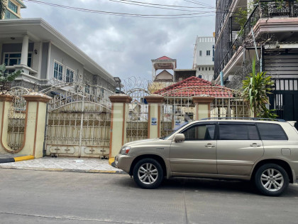 Land for Rent at Tuol Kork Land in Phnom Penh Capital