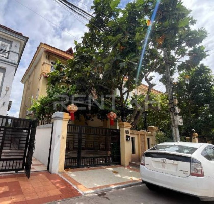 Twin Villa for Rent in Borey Bibwah Thmey Sen Sok Villa in Phnom Penh Capital