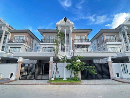 Twin Villa for rent at Borey Peng Hout Bueng snor Villa in Phnom Penh Capital