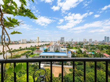 The Green Penthouse Chroy Changvar for rent Condominium in Phnom Penh Capital
