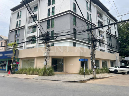 Corner shop for Rent at Tuol Kouk Flat in Phnom Penh Capital
