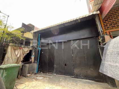 Shophouse for Rent at BBK2 Flat in Phnom Penh Capital