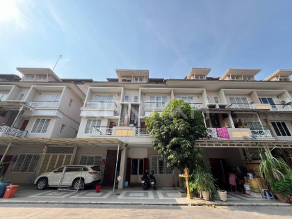 Link House For rent at Borey Peng Hout Beung Snor Villa in Phnom Penh Capital