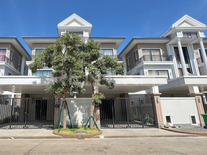 Twin Villa for rent at borey Peng hout Beung Snor Villa in Phnom Penh Capital