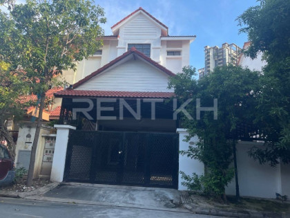 Link villa for rent in Borey Sunway Tuol Kork. Villa in Phnom Penh Capital