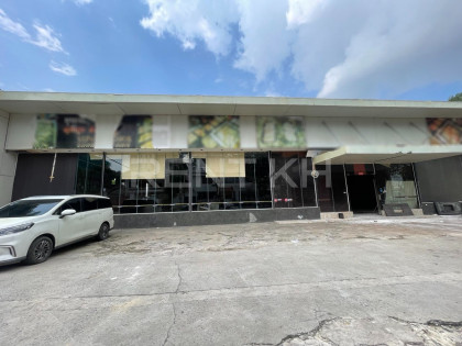 Shop for Rent at Tuol Kouk Flat in Phnom Penh Capital